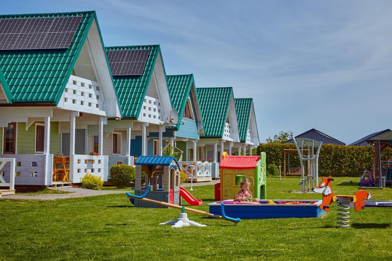 Hotel Morska Mila à Gąski Extérieur photo